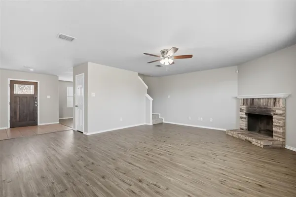 $350,000 | 701 South Heights Drive, Crowley, TX 76036