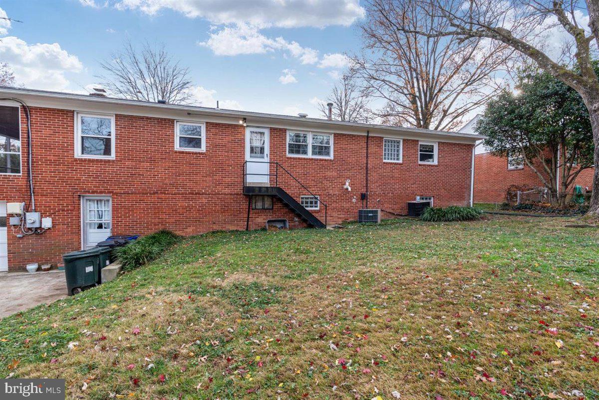 1901 Plyers Mill Road Silver Spring, MD 20902 - Photo 12 of 35