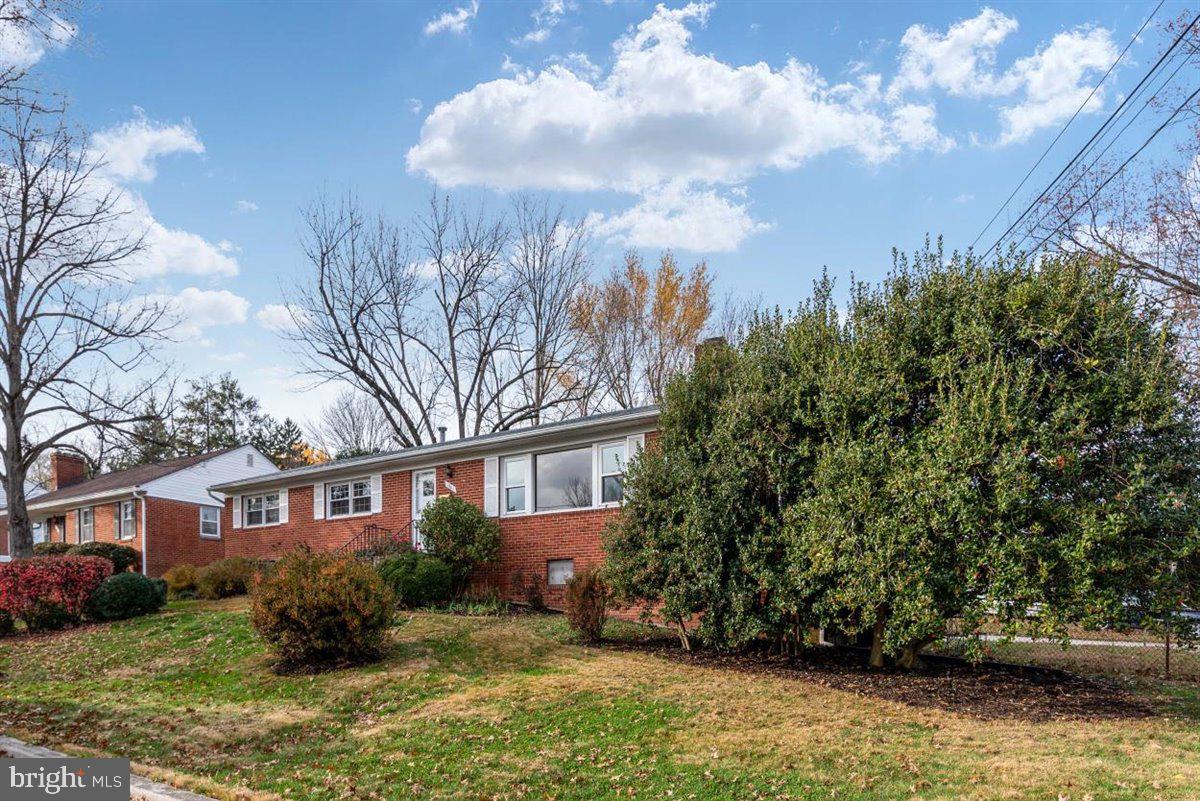 1901 Plyers Mill Road Silver Spring, MD 20902 - Photo 3 of 35