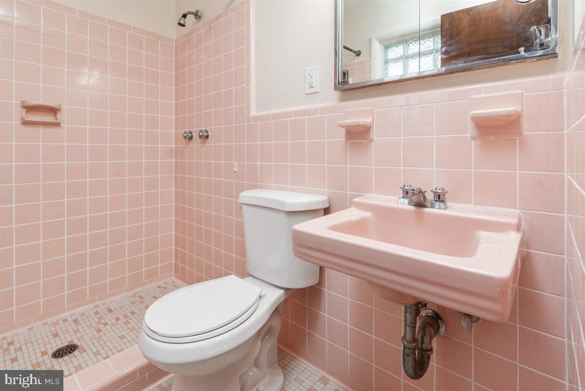 1901 Plyers Mill Road Silver Spring, MD 20902 - Photo 23 of 35