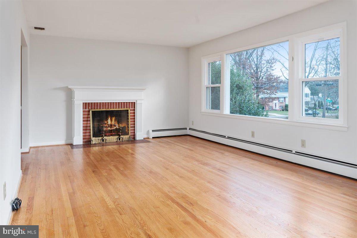 1901 Plyers Mill Road Silver Spring, MD 20902 - Photo 4 of 35