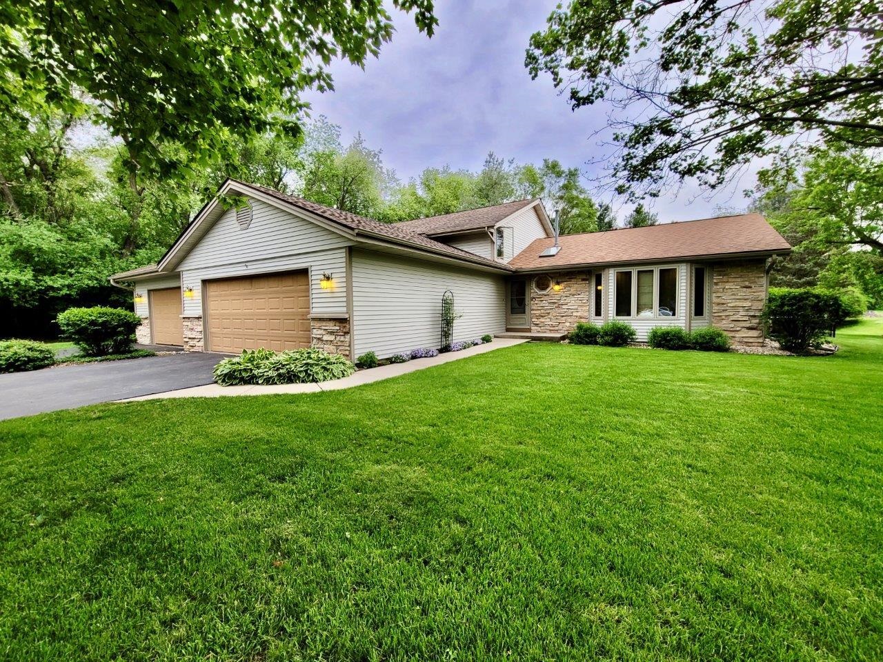 4497 Waltham Road Roscoe, IL 61073 - Photo 1 of 36 Gallery Image 1
