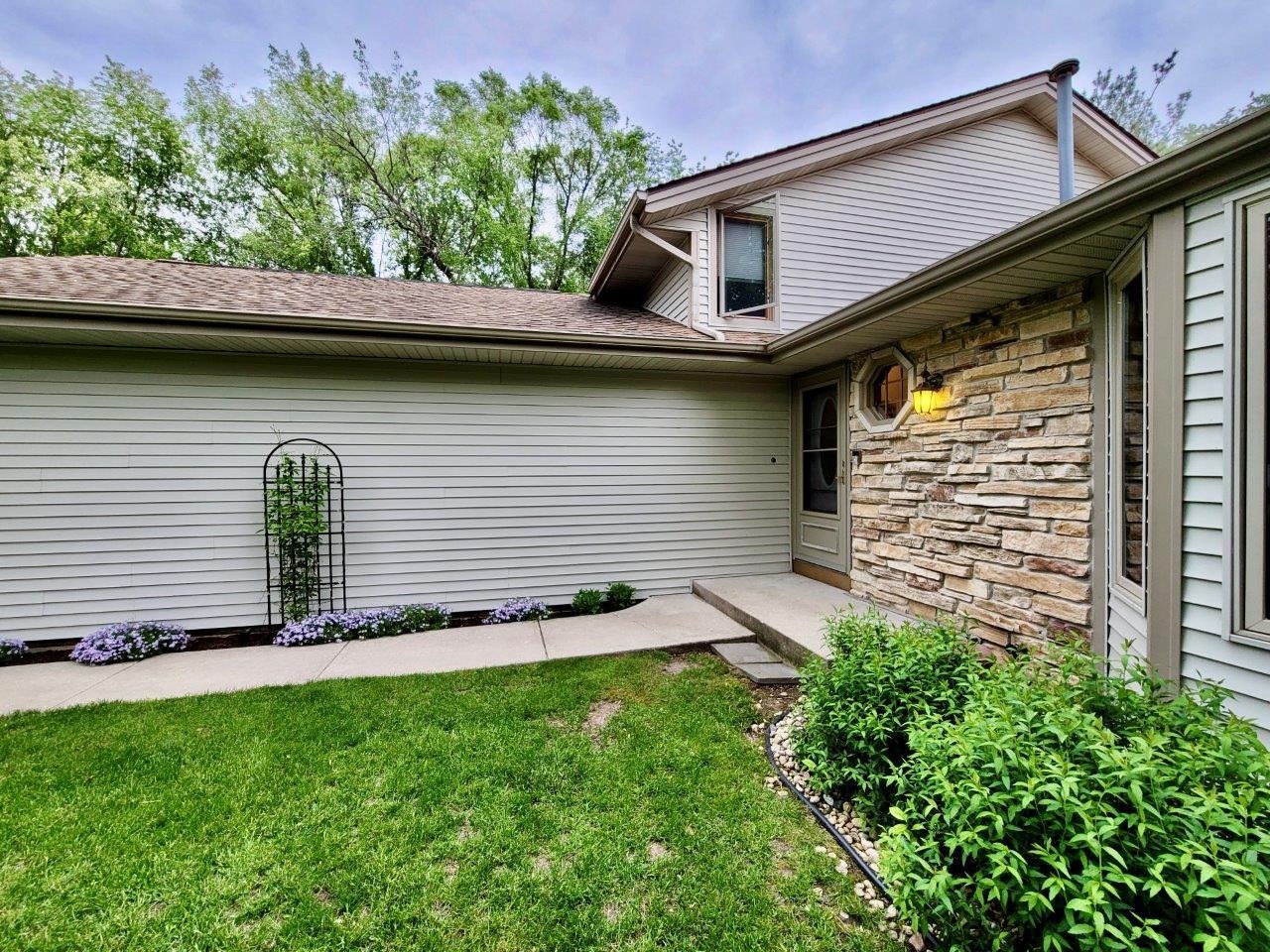 4497 Waltham Road Roscoe, IL 61073 - Photo 2 of 36 Gallery Image 2