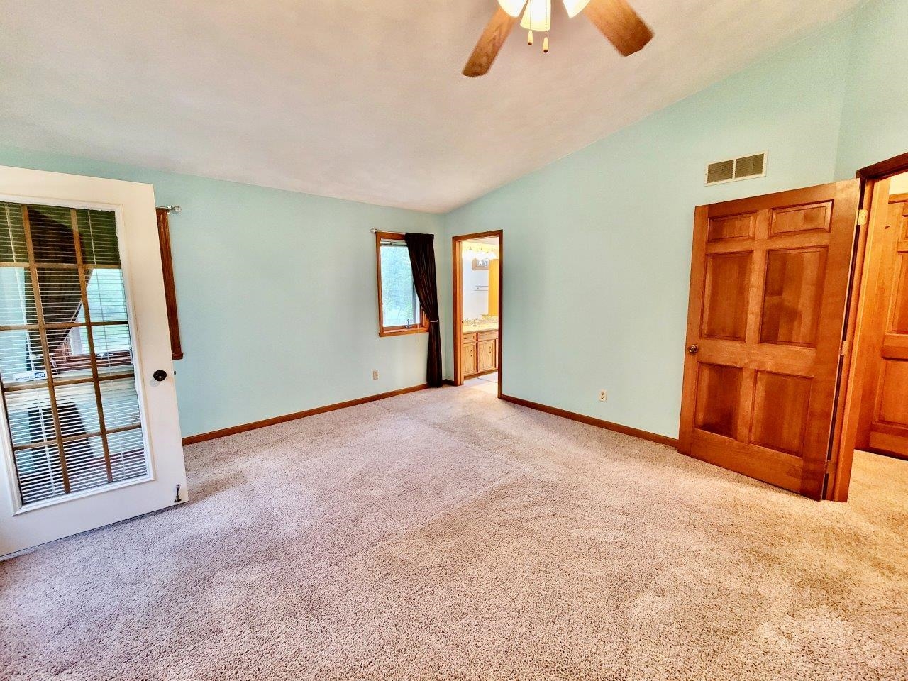 4497 Waltham Road Roscoe, IL 61073 - Photo 21 of 36 Gallery Image 21