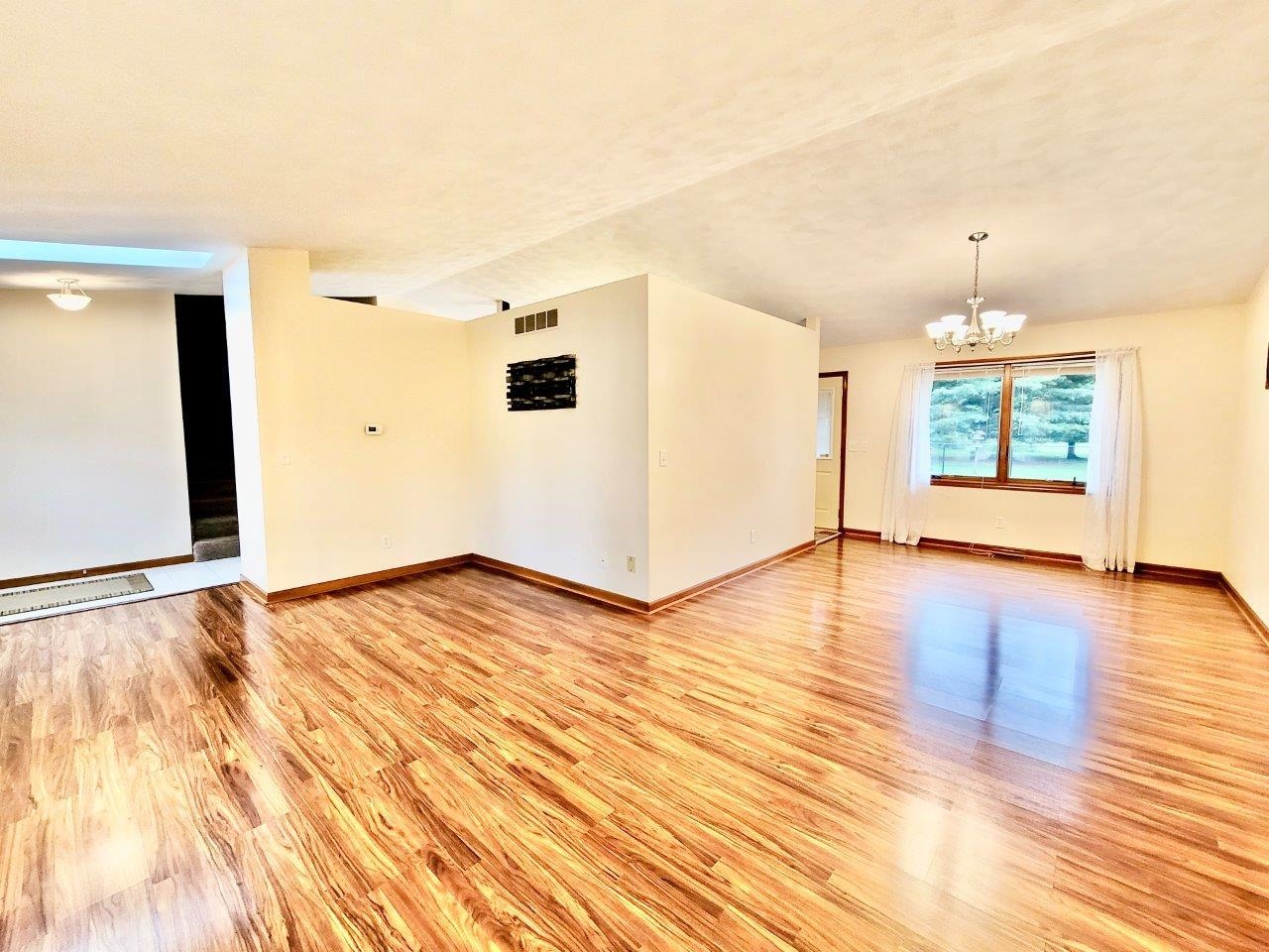 4497 Waltham Road Roscoe, IL 61073 - Photo 6 of 36 Gallery Image 6