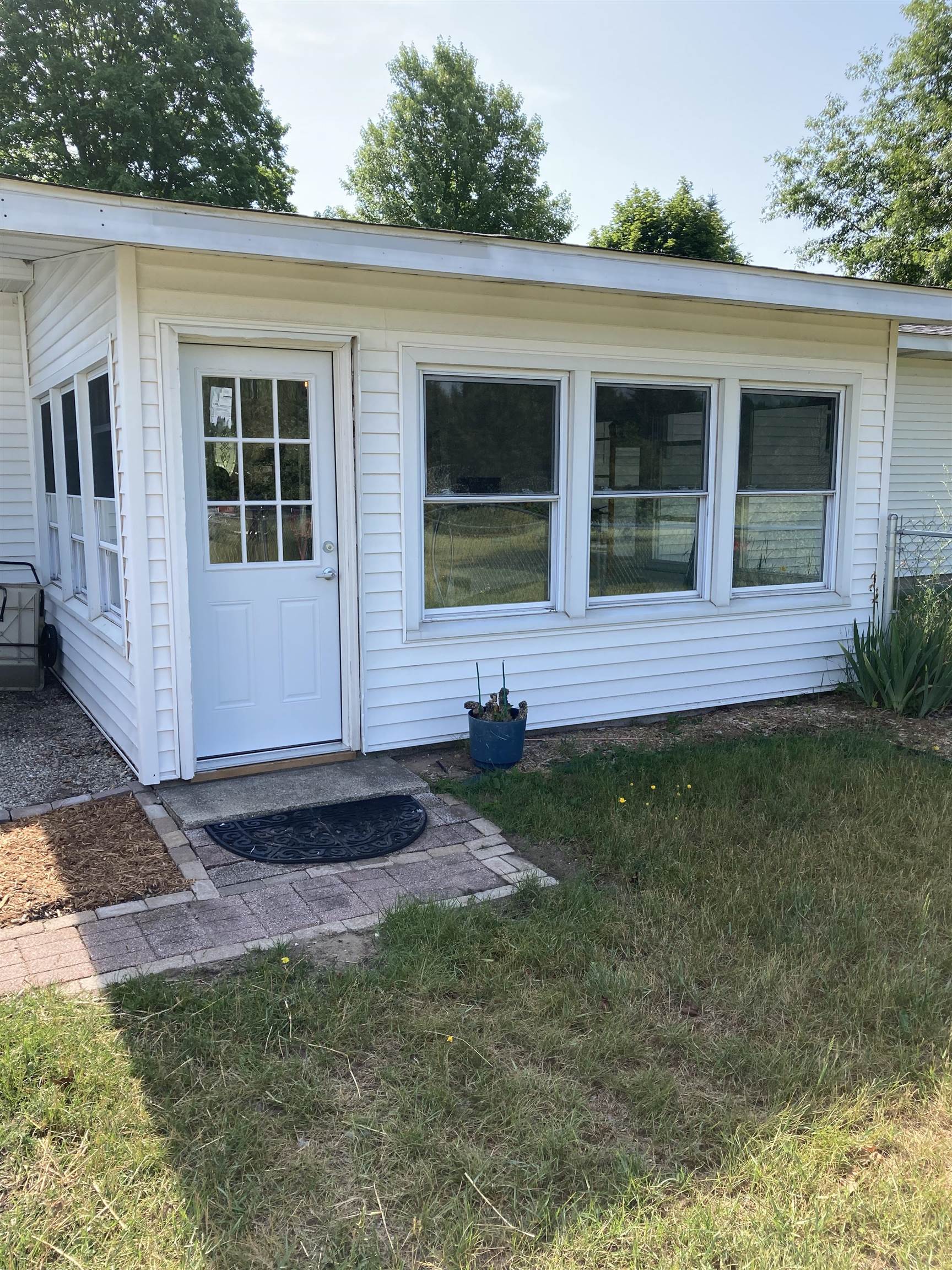 6783 Cram Road Williamsburg, MI 49690 - Photo 5 of 33 1912807-4.JPG