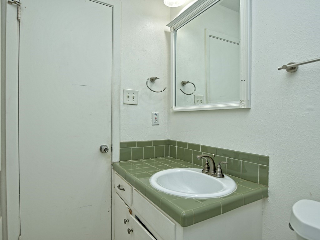 604 Franklin Boulevard, Unit B Austin, TX 78751 - Photo 15 of 17