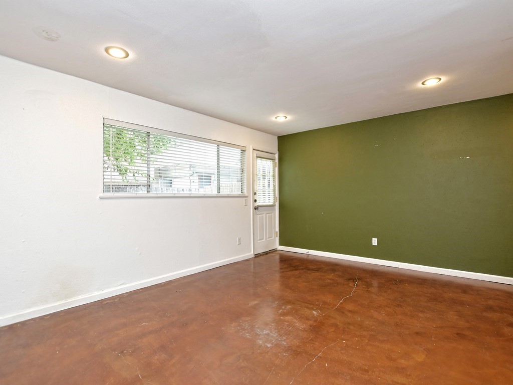 604 Franklin Boulevard, Unit B Austin, TX 78751 - Photo 3 of 17