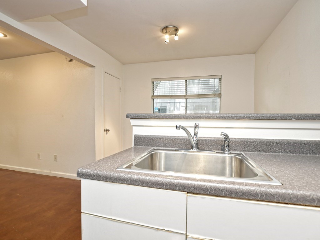 604 Franklin Boulevard, Unit B Austin, TX 78751 - Photo 10 of 17