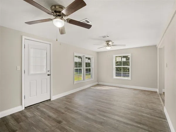 $114,900 | 921 Lake Ct Drive, DeRidder, LA 70634