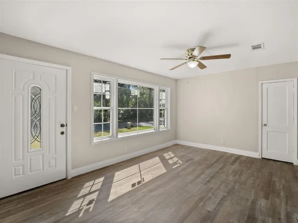 $114,900 | 921 Lake Ct Drive, DeRidder, LA 70634