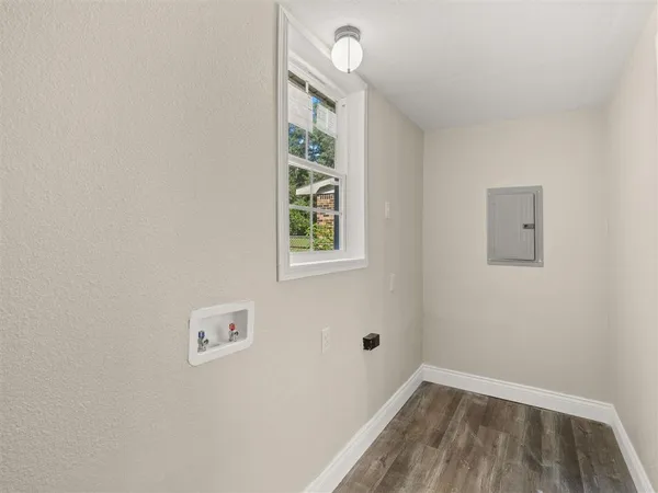 $114,900 | 921 Lake Ct Drive, DeRidder, LA 70634
