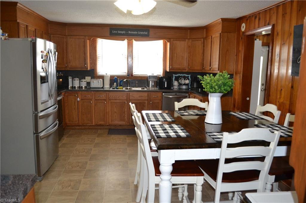 140 Beth Road Madison, NC 27025 - Photo 4 of 21