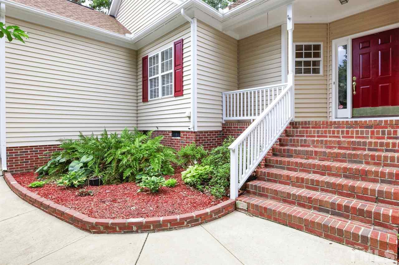 833 Cedar Downs Drive Raleigh, NC 27607 - Photo 3 of 30