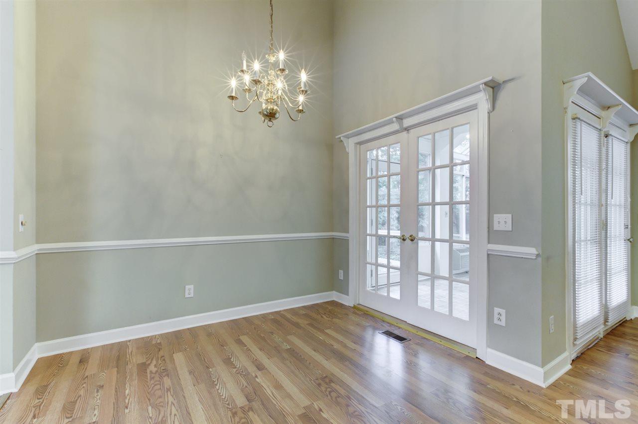 833 Cedar Downs Drive Raleigh, NC 27607 - Photo 9 of 30