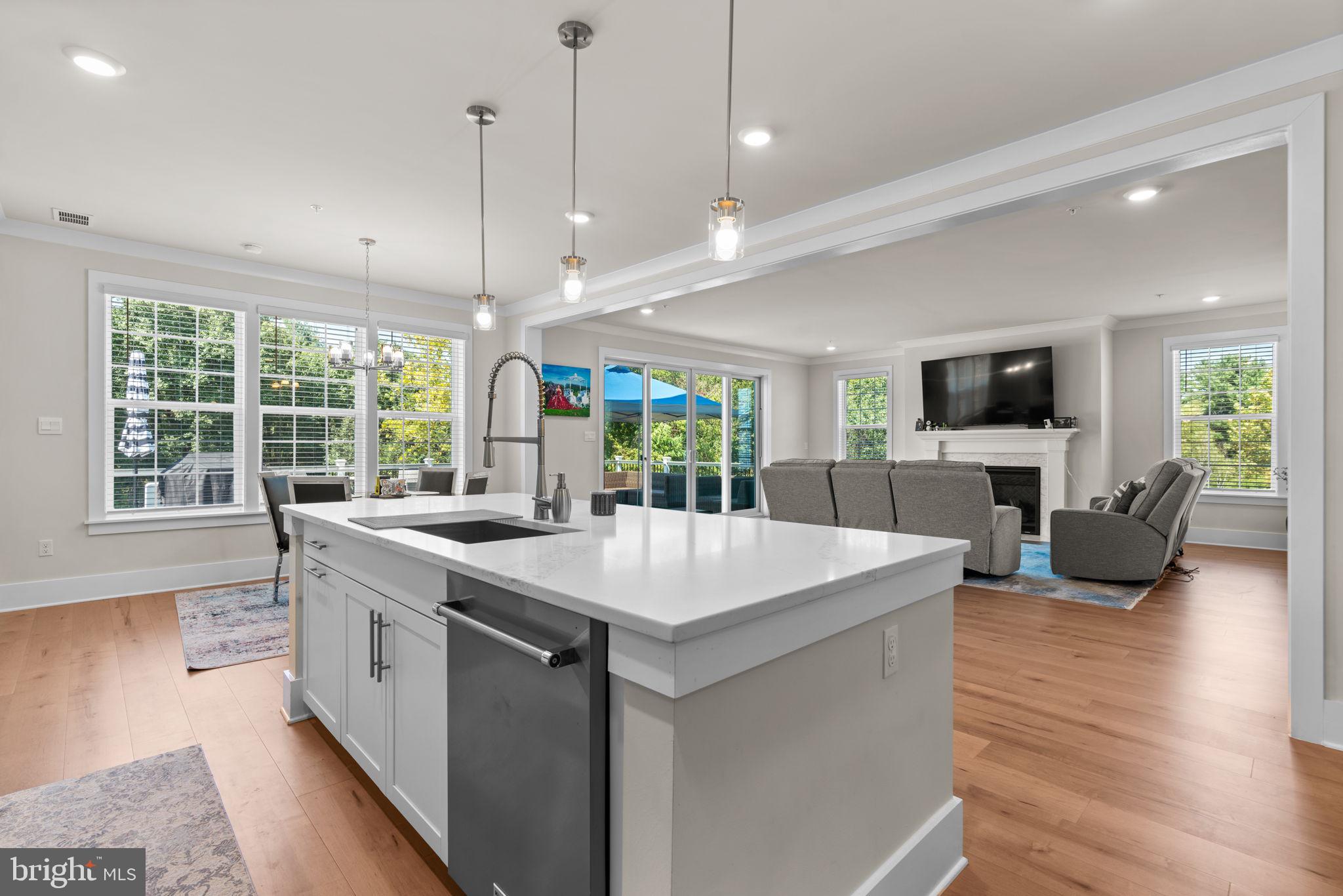 21708 Woodfield Road Gaithersburg, MD 20882 - Photo 12 of 76