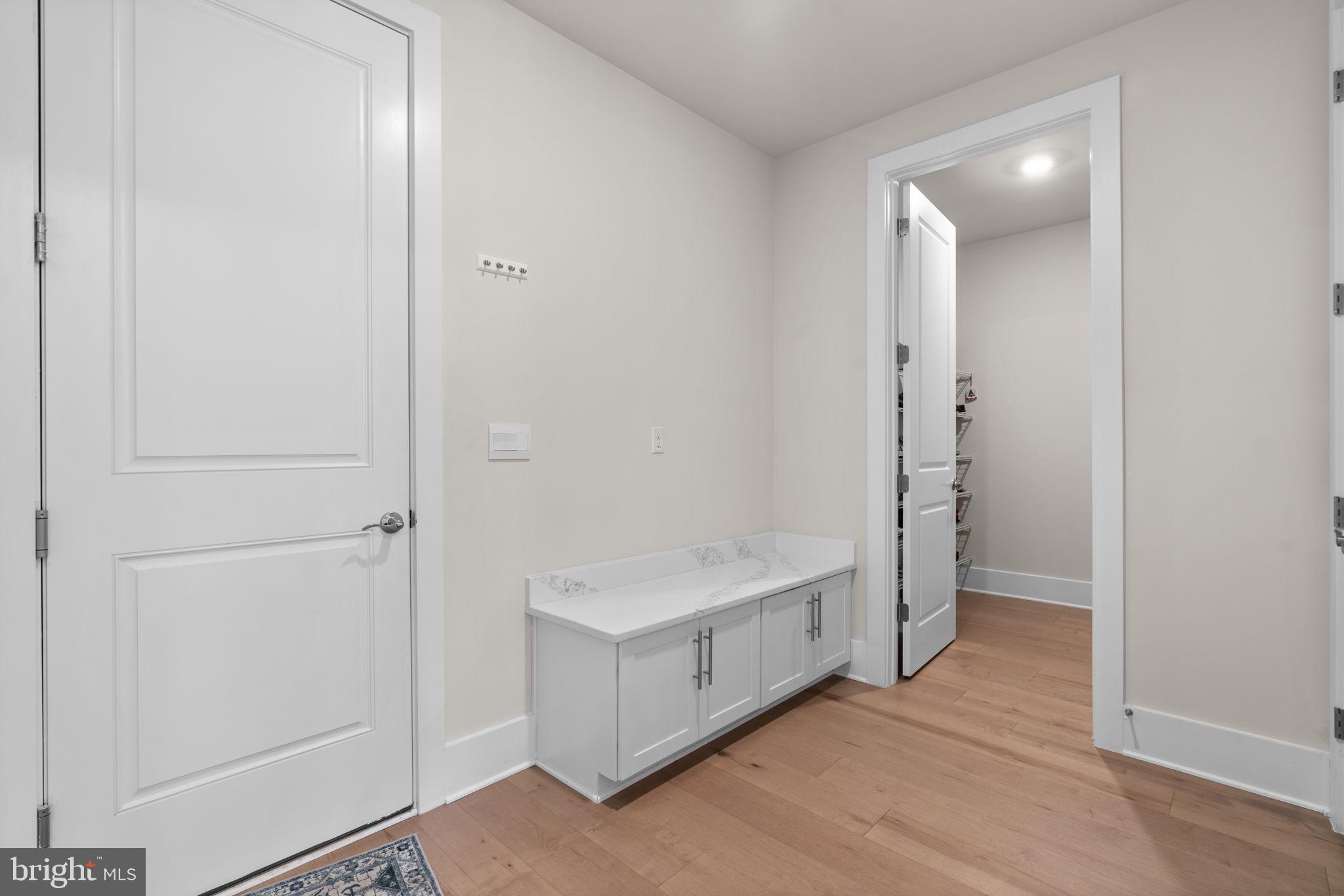 21708 Woodfield Road Gaithersburg, MD 20882 - Photo 21 of 76 a view of an empty room