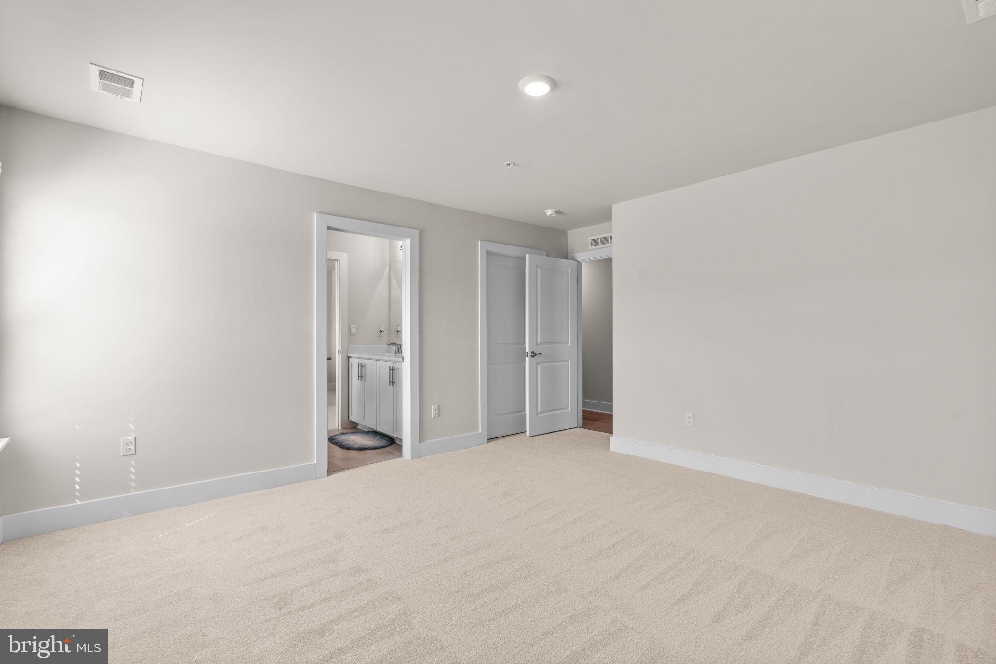 21708 Woodfield Road Gaithersburg, MD 20882 - Photo 43 of 76 a view of empty room