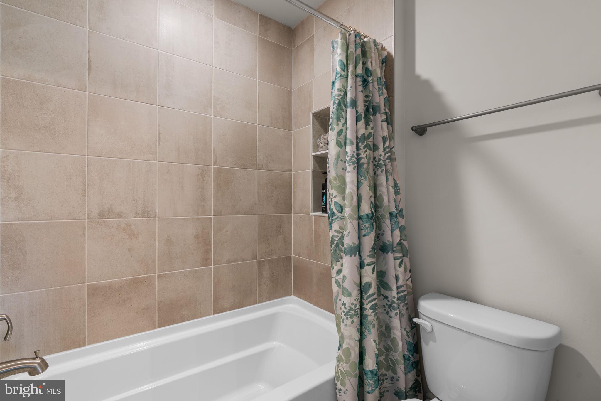 21708 Woodfield Road Gaithersburg, MD 20882 - Photo 57 of 76