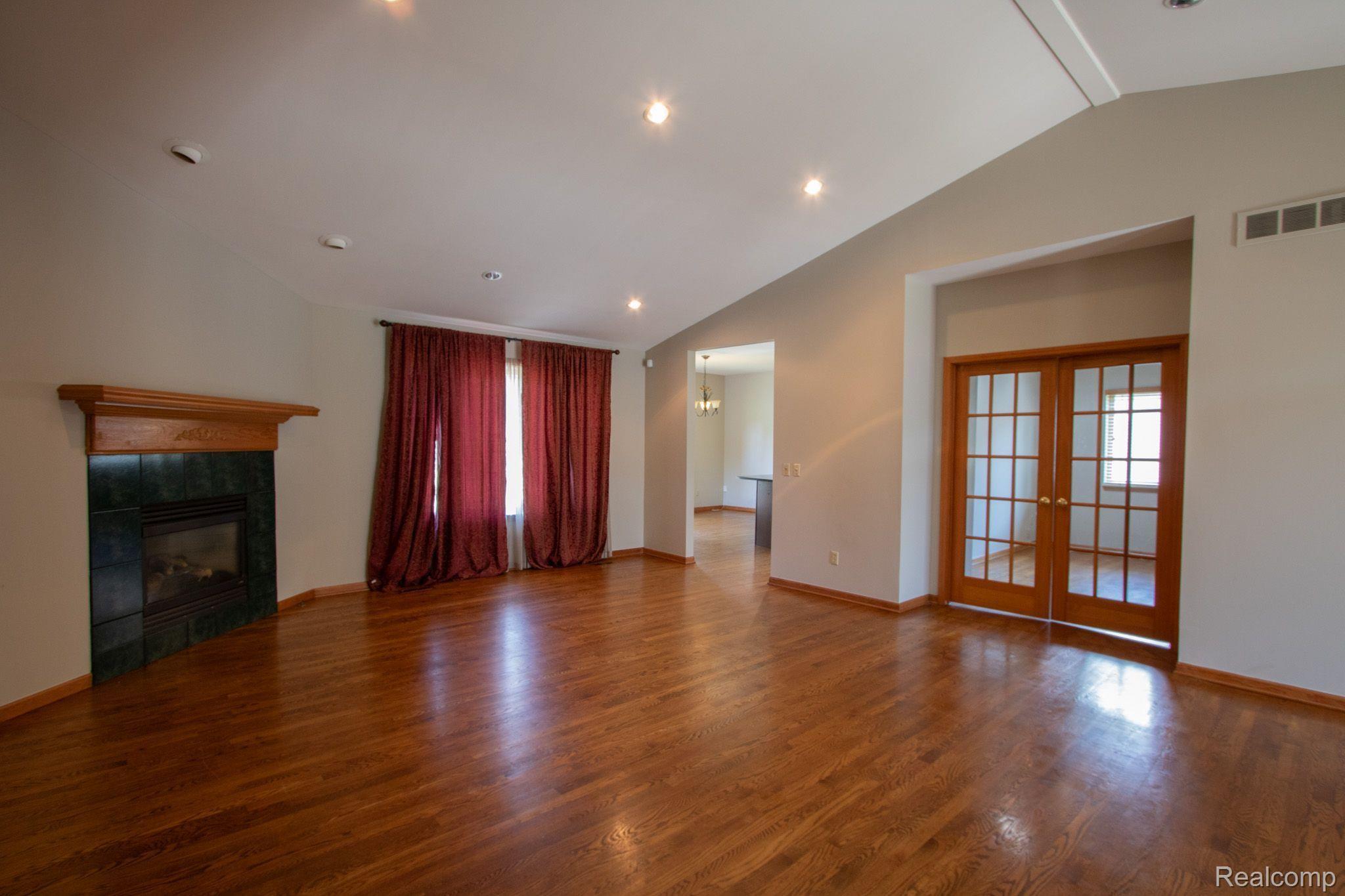 5529 Bedell Road Sterling Heights, MI 48310 - Photo 8 of 28 Gallery Image 8