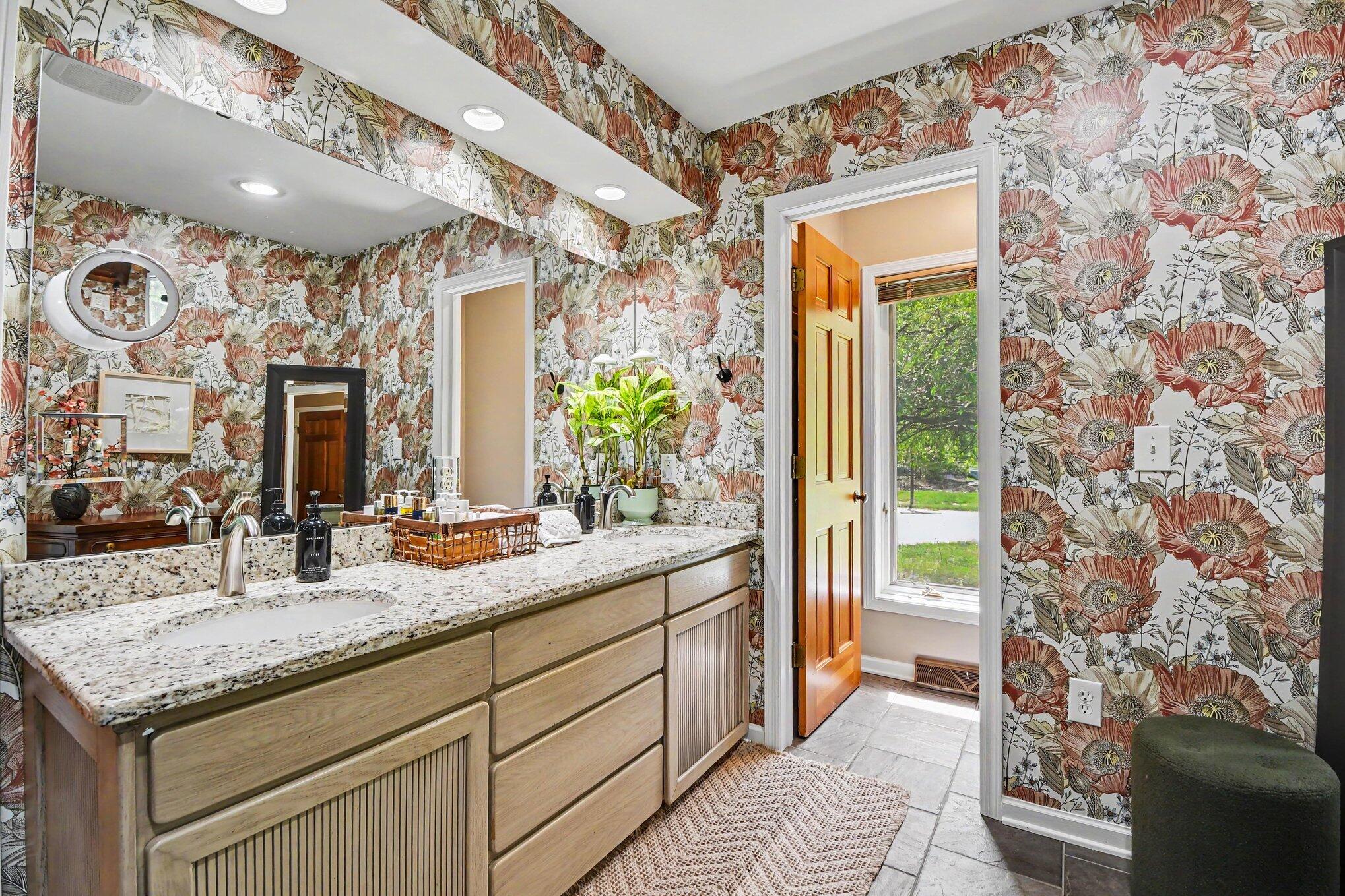 7463 Whispering Ridge Street Southeast Grand Rapids, MI 49546 - Photo 15 of 40 018_file_7784