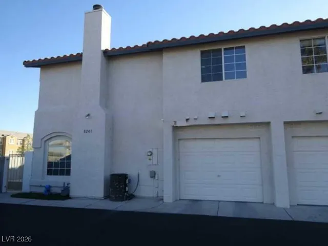 $1,700 | 8201 Distant Star, Las Vegas, NV 89145