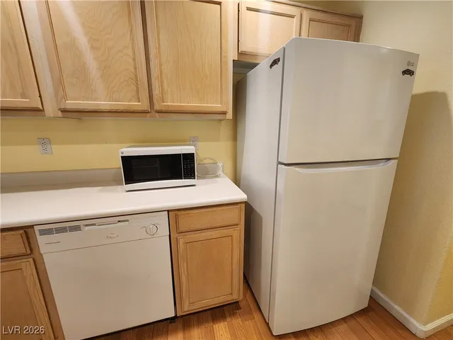 $1,700 | 8201 Distant Star, Las Vegas, NV 89145