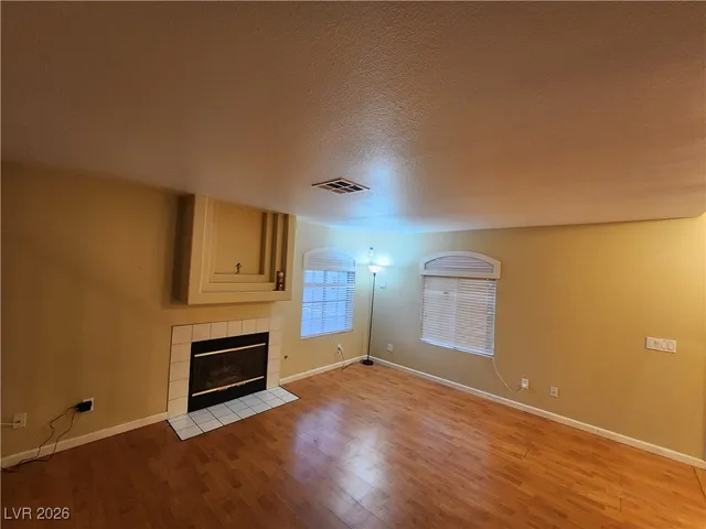 $1,700 | 8201 Distant Star, Las Vegas, NV 89145