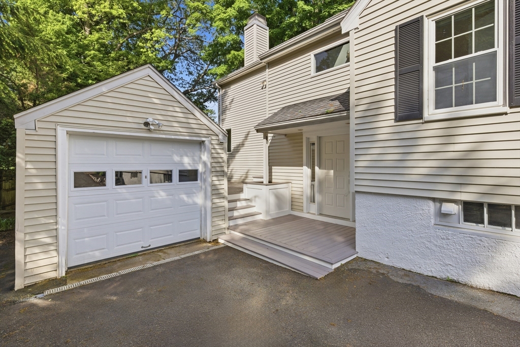 213 Hunnewell Street Needham, MA 02494 - Photo 5 of 41