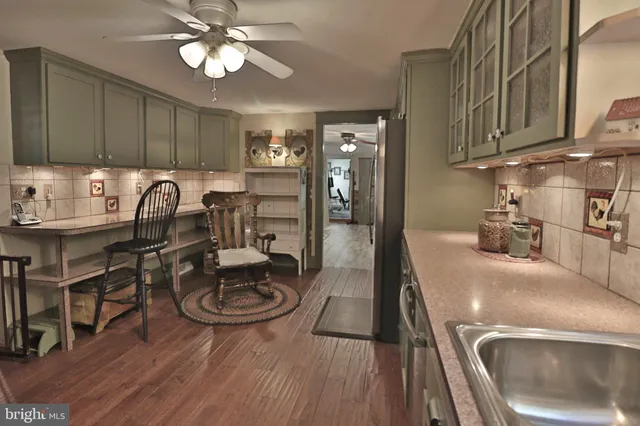 $650,000 | 2145 Old Lancaster Pike, Reinholds, PA 17569