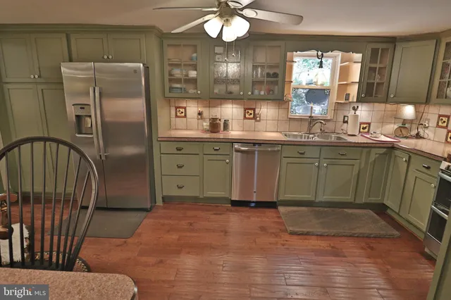 $650,000 | 2145 Old Lancaster Pike, Reinholds, PA 17569