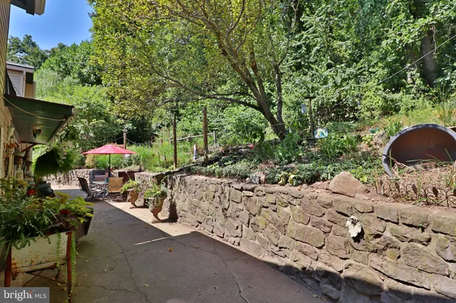 $625,000 | 2145 Old Lancaster Pike, Reinholds, PA 17569