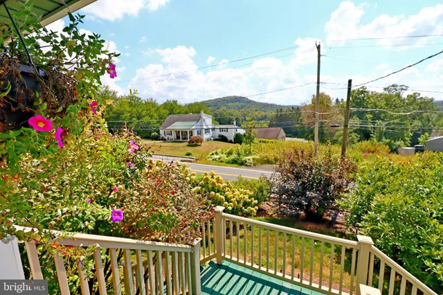 $650,000 | 2145 Old Lancaster Pike, Reinholds, PA 17569