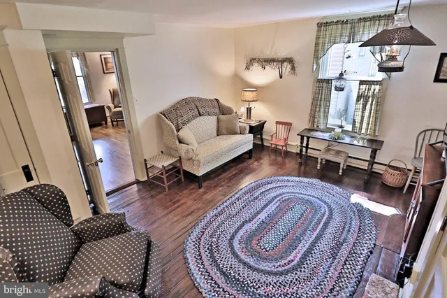 $650,000 | 2145 Old Lancaster Pike, Reinholds, PA 17569