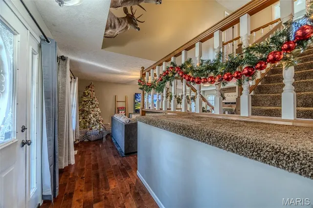 $560,000 | 22198 Glencastle Lane, Lebanon, MO 65536