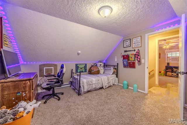 $560,000 | 22198 Glencastle Lane, Lebanon, MO 65536