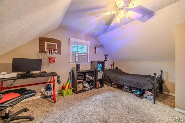 $560,000 | 22198 Glencastle Lane, Lebanon, MO 65536