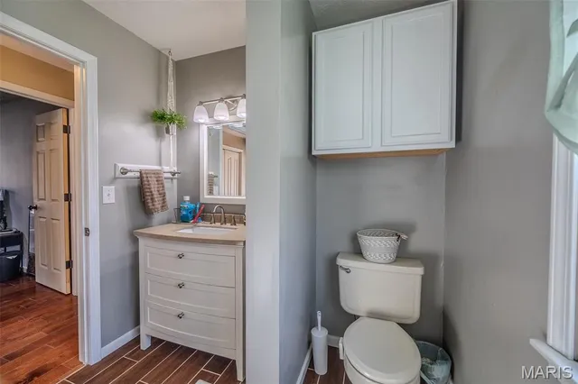 $560,000 | 22198 Glencastle Lane, Lebanon, MO 65536