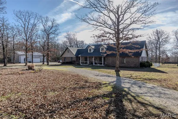 $560,000 | 22198 Glencastle Lane, Lebanon, MO 65536