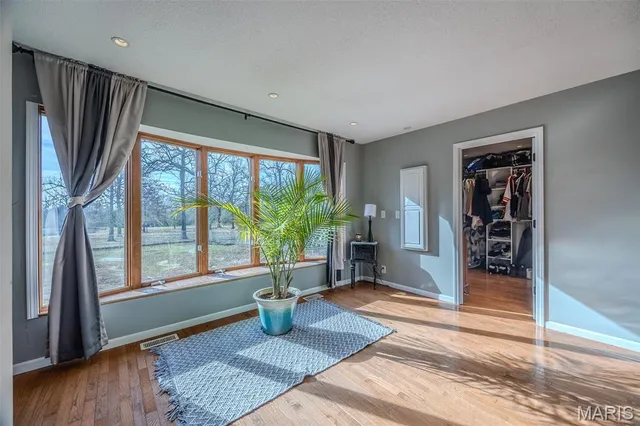 $560,000 | 22198 Glencastle Lane, Lebanon, MO 65536