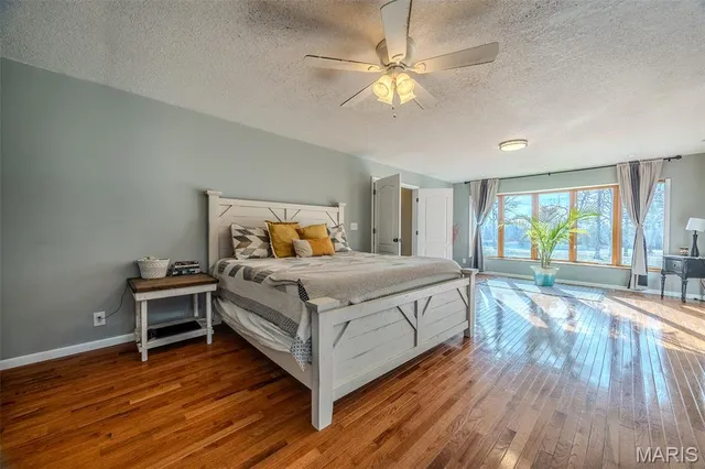 $560,000 | 22198 Glencastle Lane, Lebanon, MO 65536