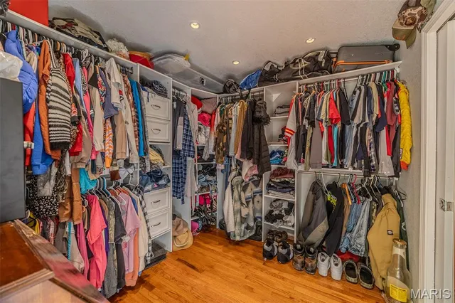 $560,000 | 22198 Glencastle Lane, Lebanon, MO 65536