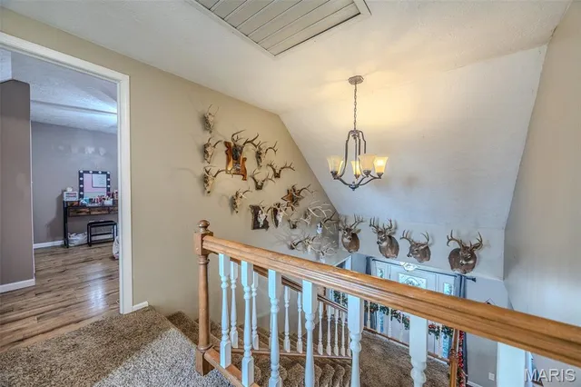 $560,000 | 22198 Glencastle Lane, Lebanon, MO 65536