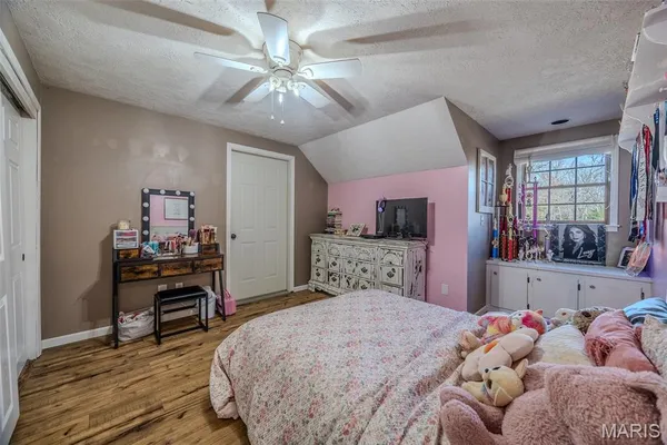 $560,000 | 22198 Glencastle Lane, Lebanon, MO 65536