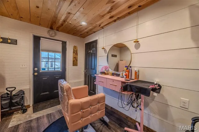 $560,000 | 22198 Glencastle Lane, Lebanon, MO 65536