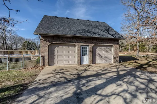 $560,000 | 22198 Glencastle Lane, Lebanon, MO 65536