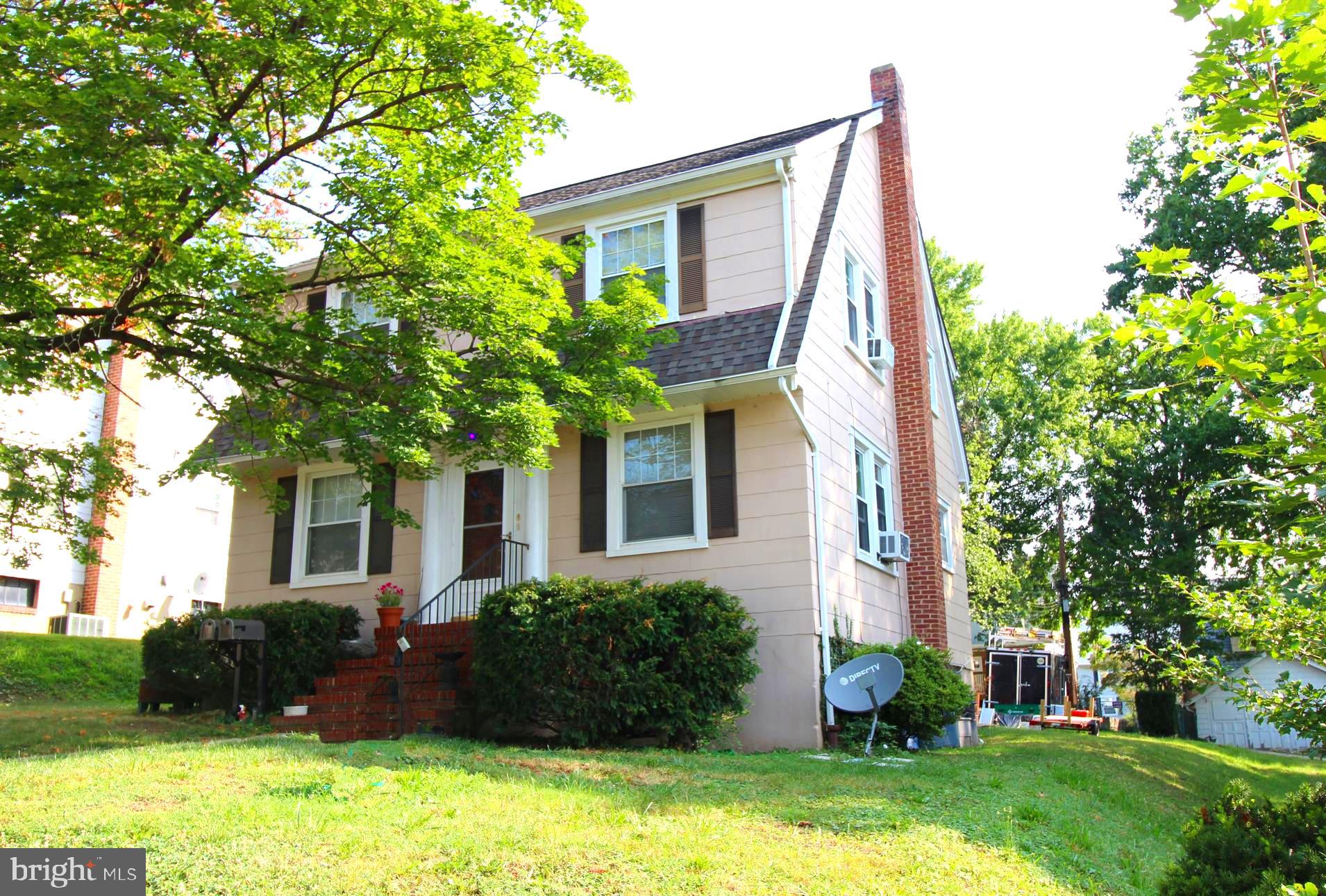 1235 Ten Oaks Road Baltimore, MD 21227 - Photo 1 of 7 front view
