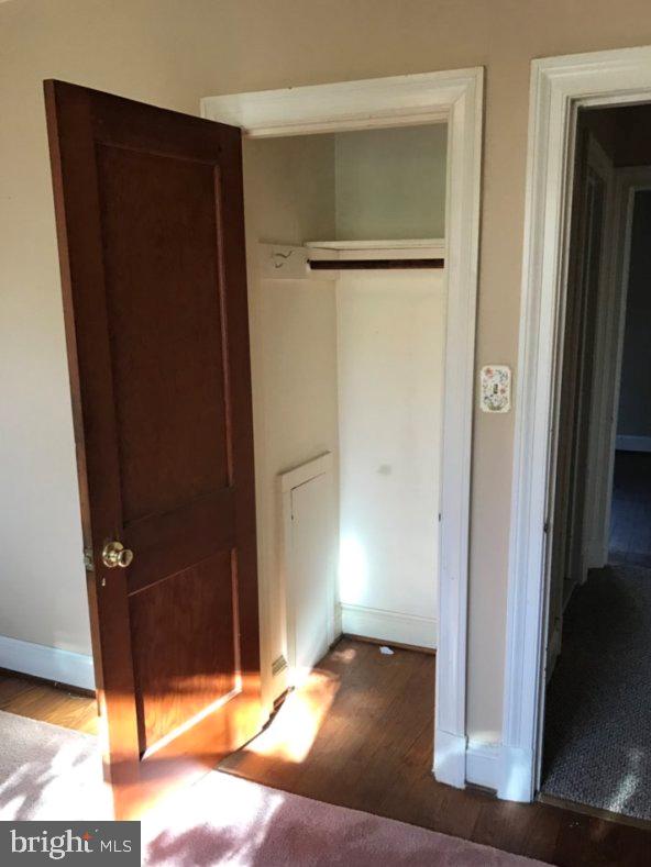 1235 Ten Oaks Road Baltimore, MD 21227 - Photo 5 of 7 interior prior to tentants