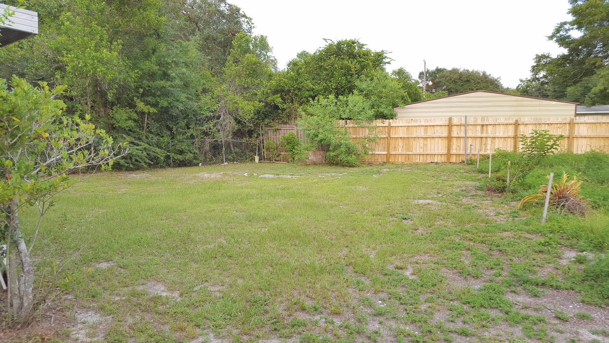 503 Thornhill Road Fort Walton Beach, FL 32547 - Photo 3 of 13 Backyard