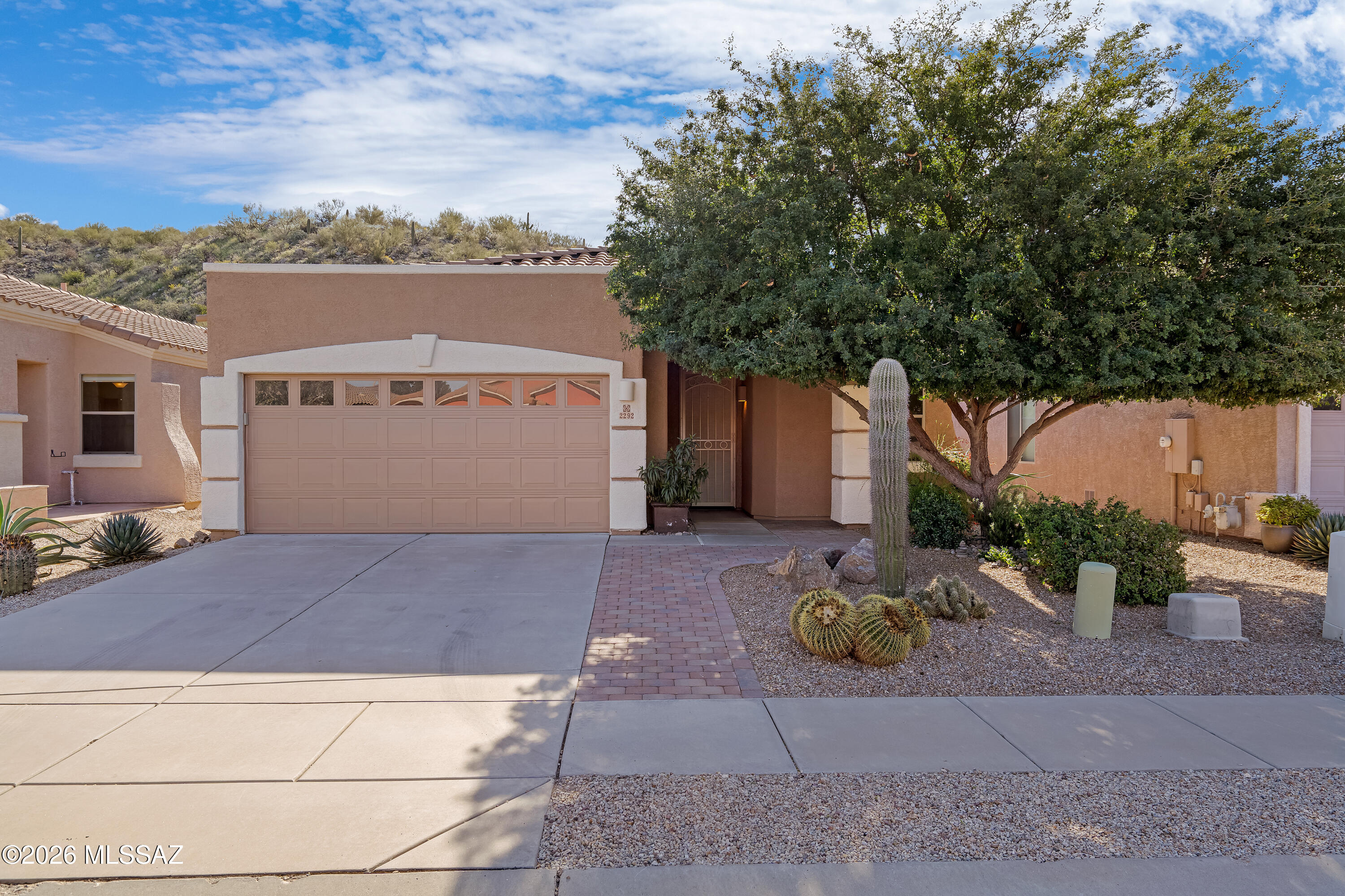 2292 East Ram Rock Road Tucson, AZ 85737 - Photo 3 of 32